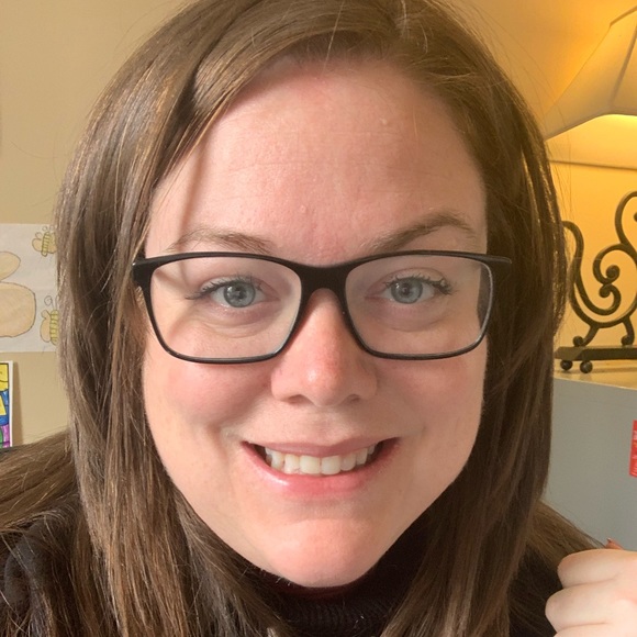 Meet your Posher, Whitney - Picture 1 of 1